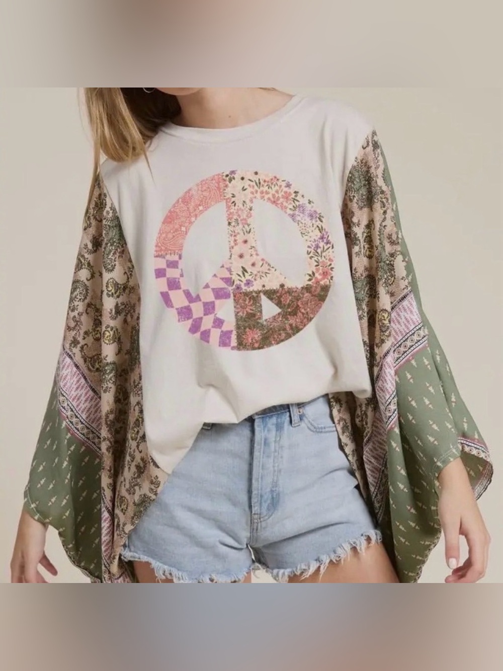🚨SOLD🚨Women’s Boho Peace Sign Kimono Top NWOT - Picture 1 of 8